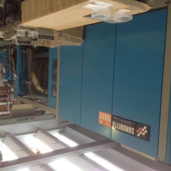 Gebrauchte Injektionsmaschinen Sandretto Mega T 1000