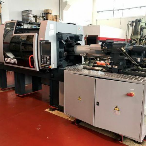 Sandretto 9 HP 200 ton 
