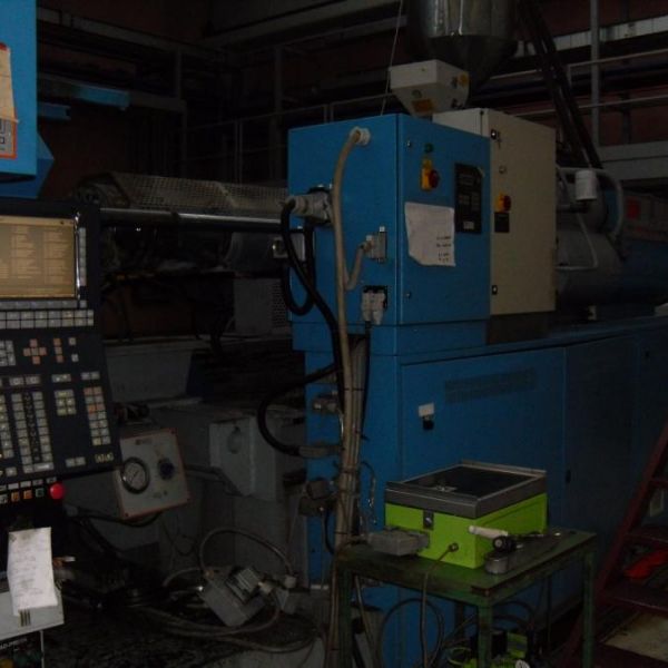 Pressa iniezione usata Sandretto mega t esd 1000 